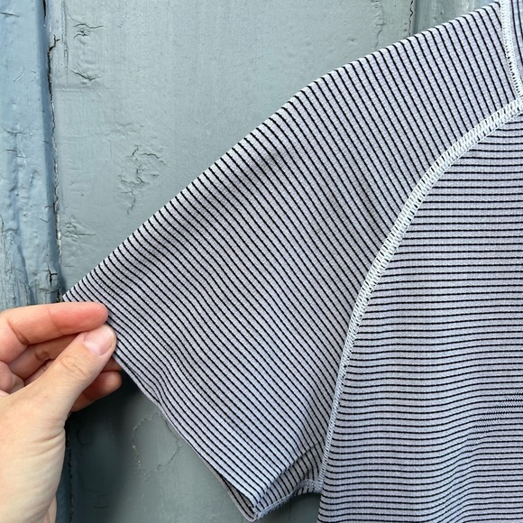 Lululemon Run: Swiftly Tech Short Sleeve Crew, size 10 - Picture 7 of 12